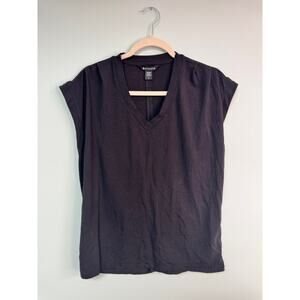 EUC! Athleta V-Neck Tie Back Top - Small - Black